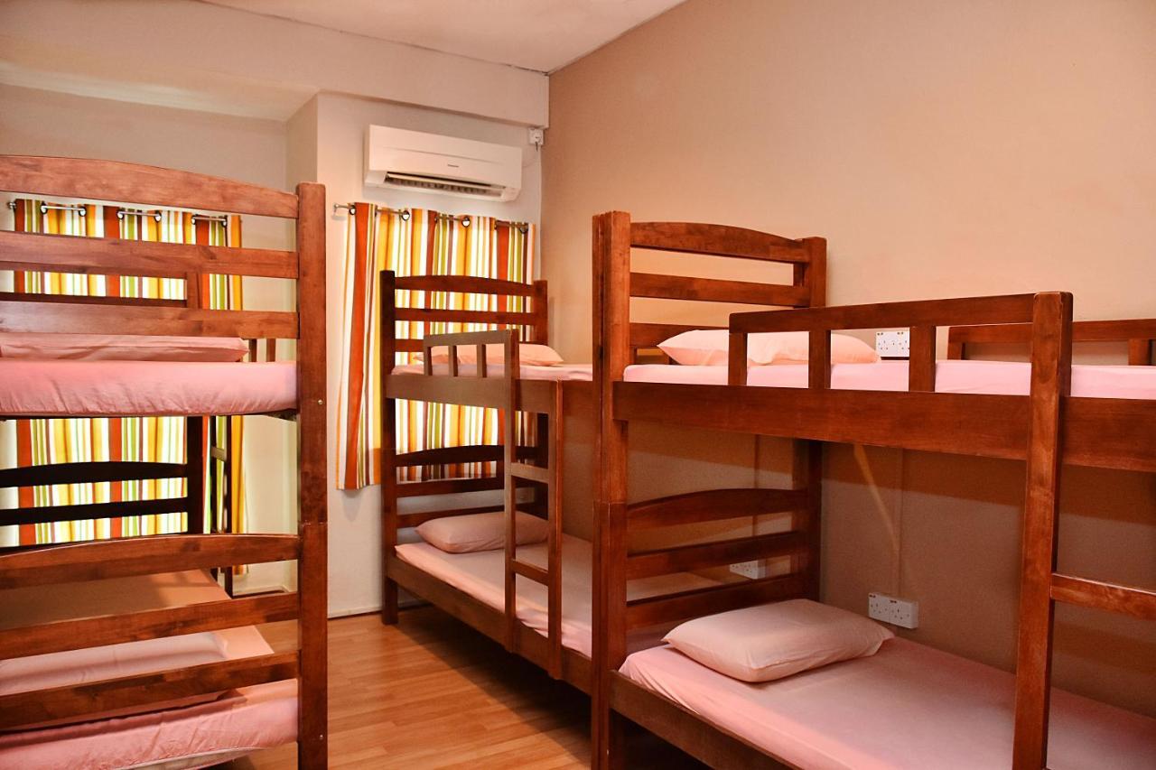 Harbourside Backpackers Pansiyon SDK Dış mekan fotoğraf